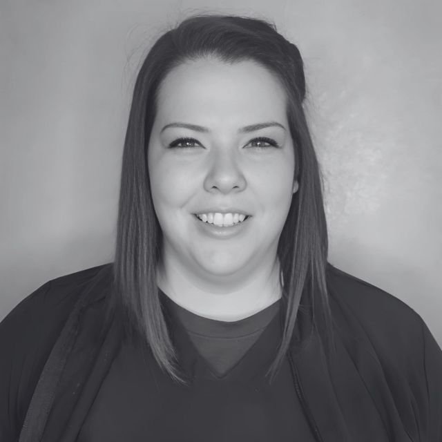 Happy 35th birthday to Ashley! Ashley is a part of the Clinical Staff at RASI & we enjoy working with her so much! We hope you have a wonderful day 🥳 #HappyBirthday #BellaVia #BellaViaMedicalSpa #MedicalSpa #CraigColvilleMD #JohnZavellMD #NabeelAliKhanMD #ToledoOhio #Skincare #Bodycare